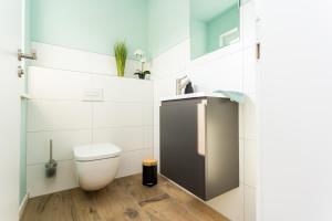 Koupelna v ubytování Geiseltalsee Haus am See mit Wallbox