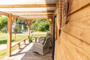 Zahrada ubytování Gezellig ruim landelijk huisje aan het water