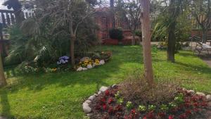 Сад в A CASA DI FRANK