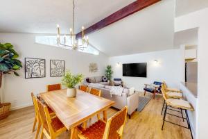 Φωτογραφία από το άλμπουμ του The Jewel of Elkhart, Lower Unit σε Elkhart