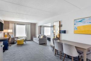 Posezení v ubytování Comfort Inn & Suites Voorhees-Mt Laurel