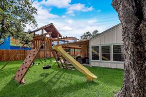 Ο χώρος παιχνιδιού για παιδιά στο Downtown Charmer