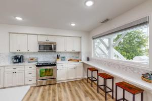 Gallery image of Edgewater Way in Onalaska +26 photos