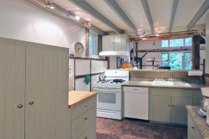 斯托克布里奇Berkshire Retreat- A stone's throw to downtown Lenox的相册照片 更多8张照片