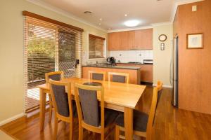 Gallery image of 'Nathan Ave Villa' in Albury