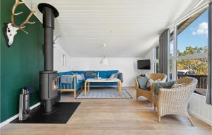 Кът за сядане в Nice Home In Fan With 3 Bedrooms, Sauna And Wifi