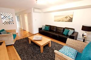 Apt 9 'Delphinius' @ Bay View Centro, Dunsborough的休息区