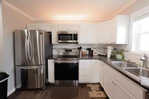 Gallery image of Getaway of the Gods in Harrisburg +30 photos