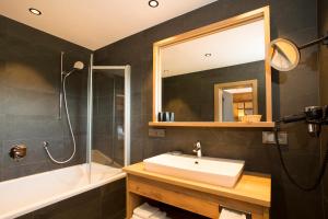 Koupelna v ubytování Landgasthof Schmuck + 28 fotografií