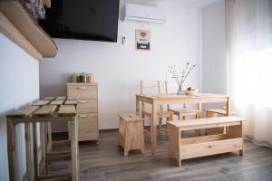 TV a/nebo společenská místnost v ubytování Duplex Apartma Nikolina