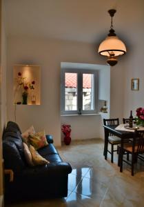 Posedenie v ubytovaní Apartment Dona Vesna
