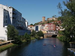 Výhľad na rieku v blízkosti apartmánu + 37 fotografií