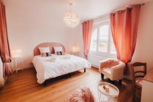 Postel nebo postele na pokoji v ubytování AU COIN DE PARADIS - Suite plume d'ange