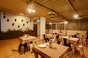 Restaurace v ubytování Magnus Vosiv Suites Kalyani Nagar