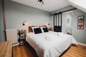 Postel nebo postele na pokoji v ubytování AU COIN DE PARADIS - Suite samérienne