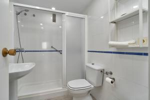 Ένα μπάνιο στο Apartamento El Rompeolas +20 φωτογραφίες