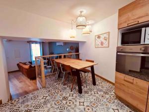 مطبخ أو مطبخ صغير في Gîte de l’Ancien Puits