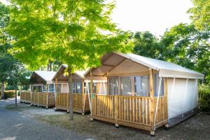 罗马hu Roma Camping In Town的相册照片