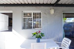 Φωτογραφία από το άλμπουμ του AVONDBLIJ Apartment σε Oudtshoorn