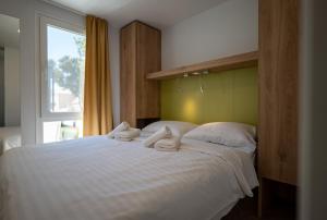 Dionis Camping Zaton客房内的一张或多张床位