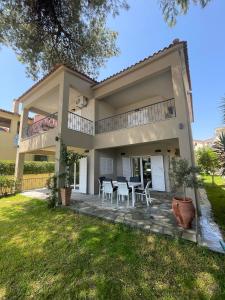 Bygningen som villaen ligger i