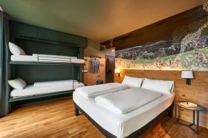 Postel nebo postele na pokoji v ubytování Ibis Styles Singen