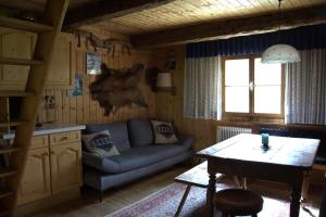 Posedenie v ubytovaní Bergheim Schmidt, Almhütten im Wald Appartments an der Piste Alpine Huts in Forrest Appartments near Slope