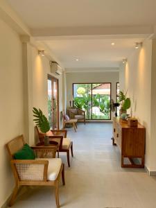 Istumisnurk majutusasutuses Roots Hotel Senggigi