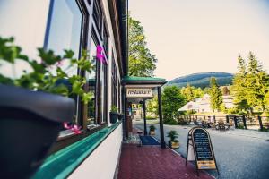 Widok na góry z tego hotelu