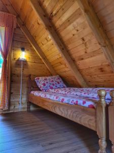 Letto o letti in una camera di Nika