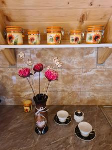Set per la preparazione di tè e caffè presso Nika