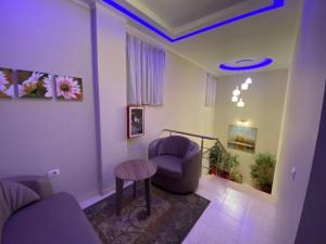 Posezení v ubytování Edisem Hotel