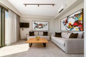 Χώρος καθιστικού στο The View Hotel Sofas Coastal Retreat