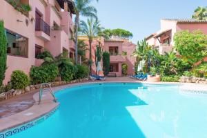 Πισίνα στο ή κοντά στο Luxury penthouse in Jardines de Don Carlos