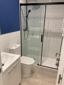 Un baño de Matadero Apartments 2 12 fotos más