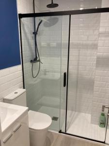 Un baño de Matadero Apartments 2