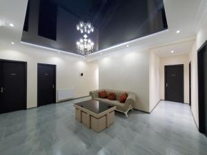A seating area at Hotel N
