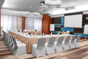 Zaplecze biznesowe lub konferencyjne w obiekcie Millennium Plaza Doha