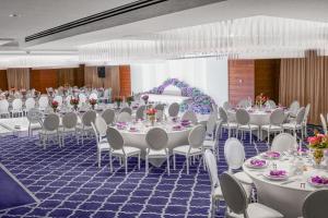Restaurace v ubytování Millennium Plaza Doha + 37 fotografií