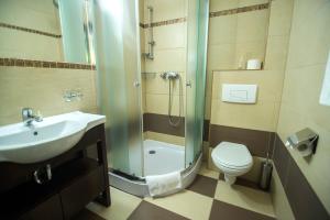 Łazienka w obiekcie Hotel Pod Szrenicą