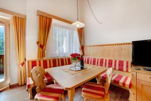 Μια τηλεόραση ή/και κέντρο ψυχαγωγίας στο Obermoarhof Hirzer