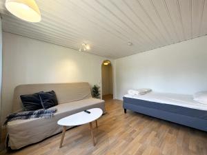 Posezení v ubytování Holiday apartment between Visby and Tofta