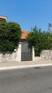 Afbeelding uit fotogalerij van Art Apartments in Kotor