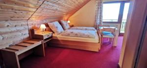 Ένα ή περισσότερα κρεβάτια σε δωμάτιο στο Apartment mit Balkon