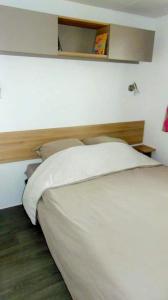 Postel nebo postele na pokoji v ubytování Mobilhome Canet-en-Roussillon