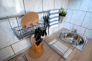 Kuchyňa alebo kuchynka v ubytovaní Studio Apartments Shanti