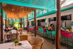 Restaurace v ubytování Nomads Ao Nang
