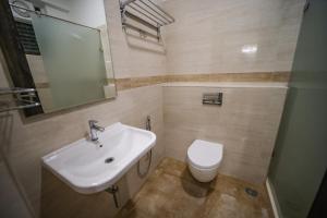 Koupelna v ubytování Avenue 11 Premium Stays Madurai