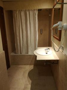 Ванна кімната в VISTAS LATERALES AL MAR SEGUNDA PLANTA