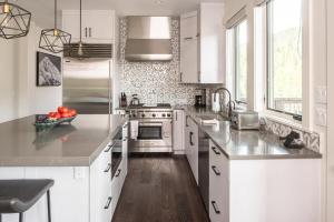 Kuchyň nebo kuchyňský kout v ubytování Spanish Peaks - Highlands Cabin 59